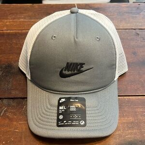 Nike Rise Trucker Hat